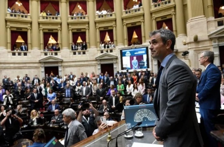  Diputados tomará juramento a Ricardo Garramuño