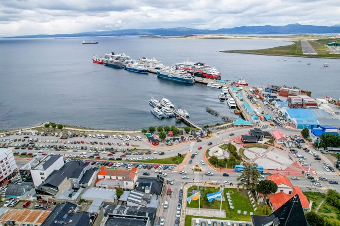  Ushuaia Prepara un Despliegue Logístico para el Recambio de Pasajeros del Crucero Norwegian Star