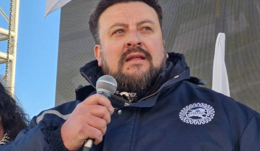 JAVIER ESCOBAR (ASIMRA) «No se firmó nada y se está confundiendo a la gente».
