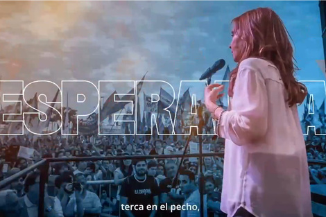 Cristina sale a jugar con todo y  lanza su primer spot de campañan Diputada Bonaerence