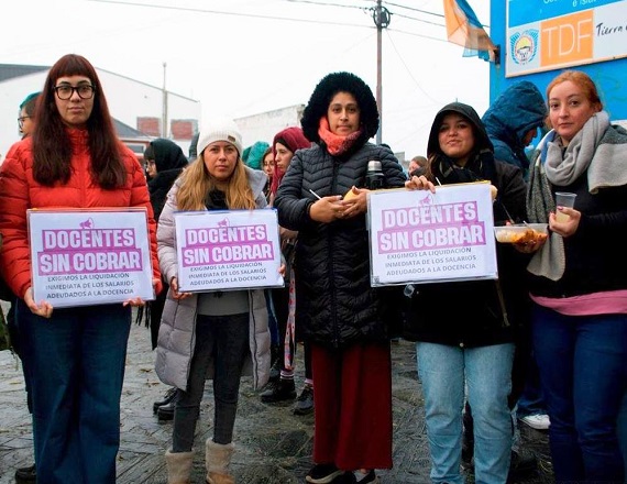  Siguen los problemas con las liquidaciones salariales a docentes de Tierra de Fuego.