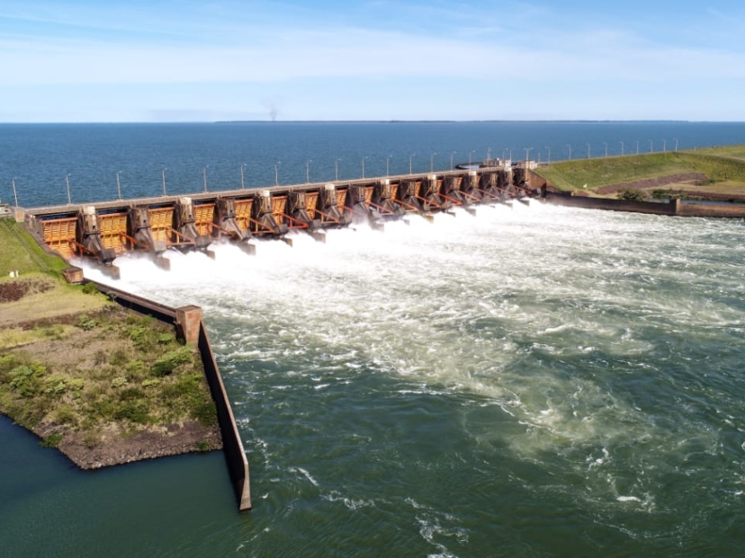 Remate energético: Milei entrega las represas y pone en jaque la soberanía nacional