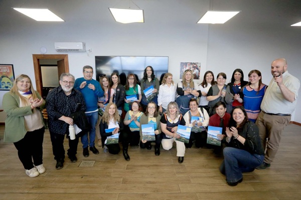 La Municipalidad de Ushuaia firmo un nuevo convenio del programa  construyendo caminos