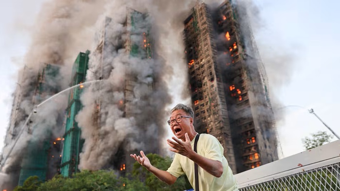 Incendio gigante en un complejo de edificios en Hong Kong: las fotos y videos más impactantes