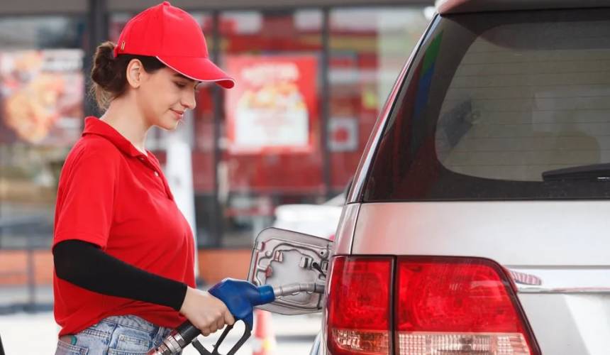  La reforma laboral impulsa un giro en la gestión del personal de las estaciones de servicio