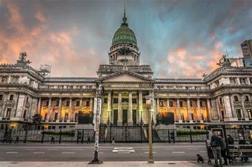 Reforma laboral: el ajuste entra por la puerta del trabajo