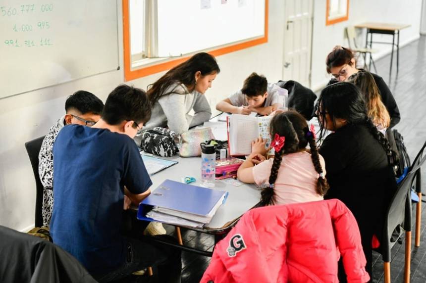 Aprendo en mi Barrio: más de 650 estudiantes recibieron acompañamiento educativo en Tierra del Fuego durante 2025