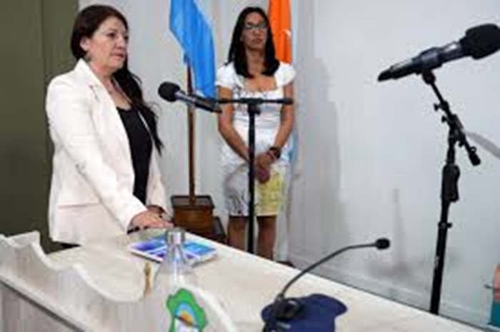 Juró Vanina Ojeda en el Concejo Deliberante de Ushuaia en reemplazo de Yésica Garay.