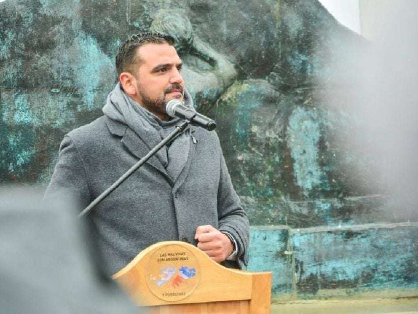  El intendente Walter Vuoto expresa solidaridad con el pueblo de Venezuela y condena la injerencia externa. 