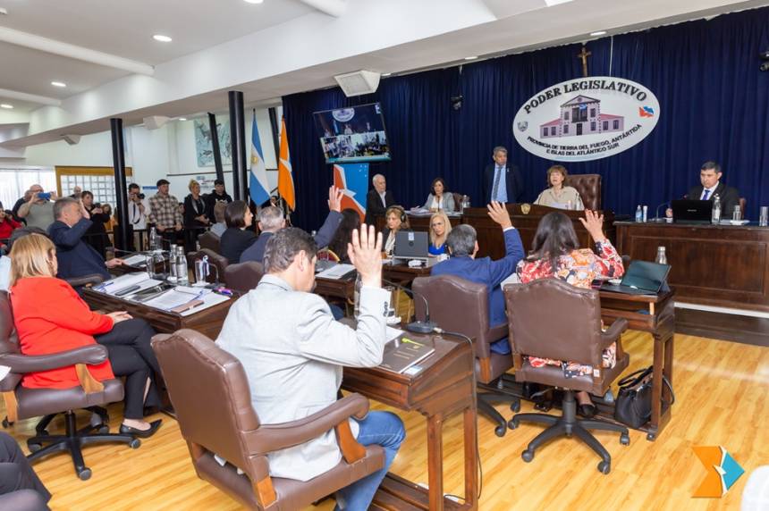 La Legislatura se blindó $26 mil millones y nadie dijo nada: hasta los libertarios Coto y Poggi miraron para otro lado