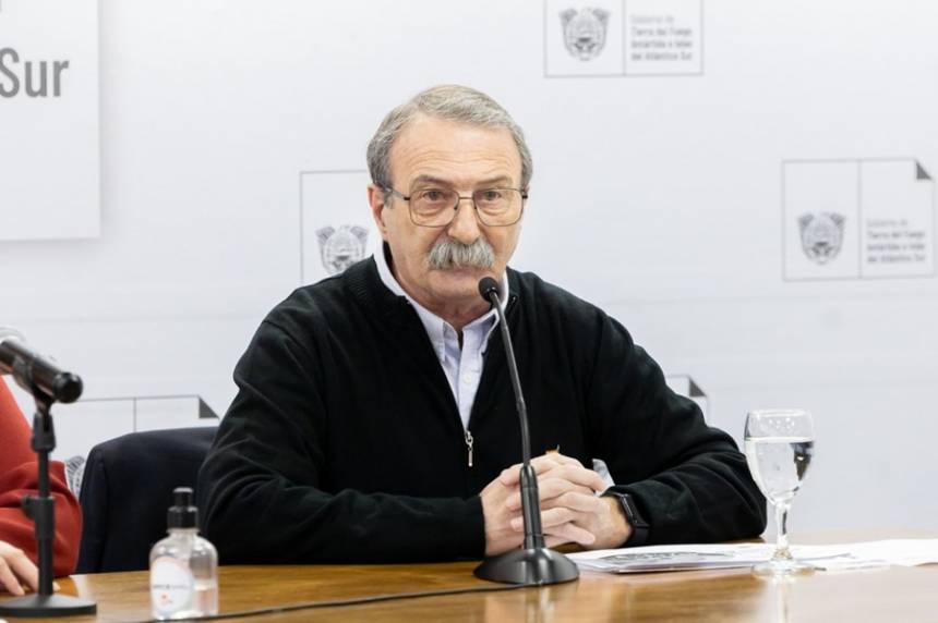 Murcia: «Es falso que exista desvío de fondos, falta de inversiones o desmanejos en el puerto de Ushuaia».