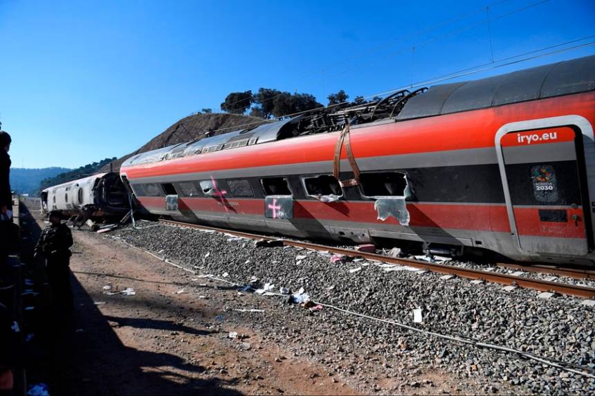 Ya son 45 los muertos por le choque de trenes en España
