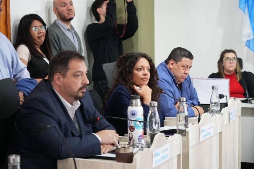 Concejo Deliberante, Ushuaia : aprobaron obras viales en Perito Moreno y pavimentación de Los Ñires con financiamiento mixto