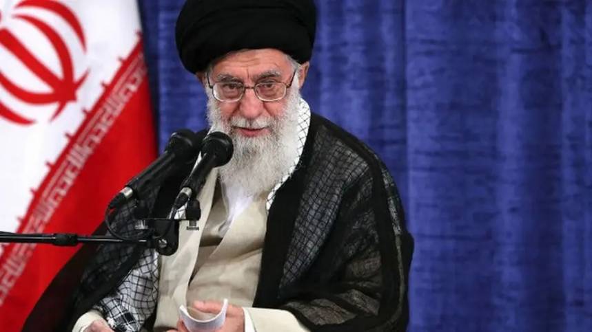 Quién era Ali Khamenei, el líder supremo de Irán que fue asesinado por EEUU e Israel