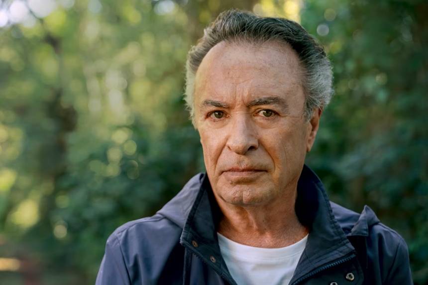 Óscar Martínez abre su intimidad: su rol en El último gigante, la despedida de su padre y su nueva vida en Madrid