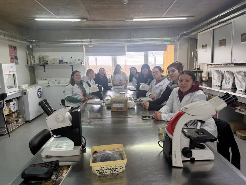 Ushuaia capacita a sus Guardias Ambientales en biodiversidad urbana junto al ICPA-UNTDF