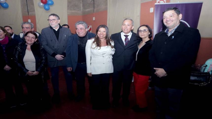 La Municipalidad de Ushuaia participó  por la comeración del 216° aniversario del Día Nacional de la República de Chile