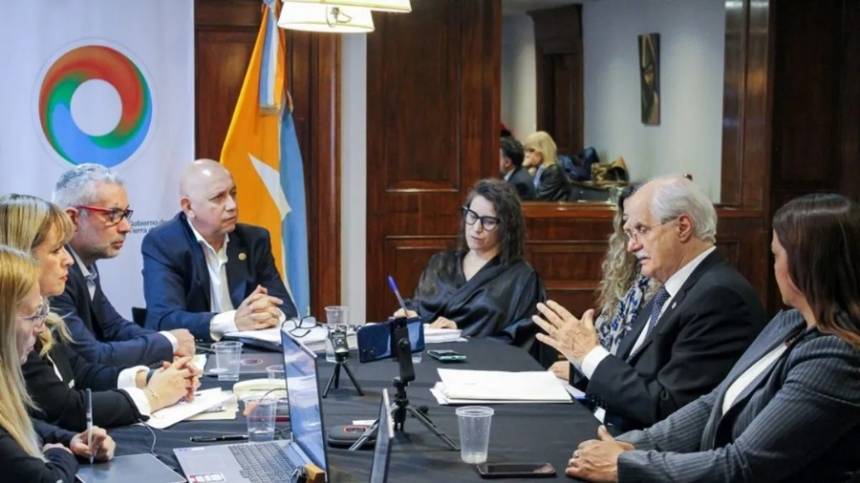 Caso LeoLabs: Legisladores avanzan con nuevas testimoniales en la Comisión Especial Investigadora