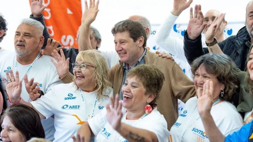  Melella compartió un encuentro con adultos mayores que participaron de los Juegos Evita