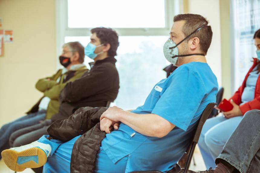 “Hace muy poco de manera histórica reconocimos a los enfermeros, nosotros ideológicamente consideramos que son profesionales de la salud