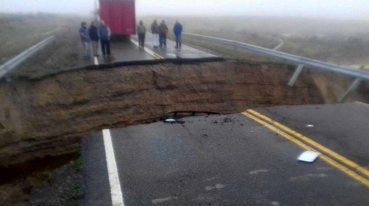 Santa Cruz y Tierra del Fuego incomunicadas vía terrestre se cedió la ruta 3 por el temporal 20 Km Garayalde