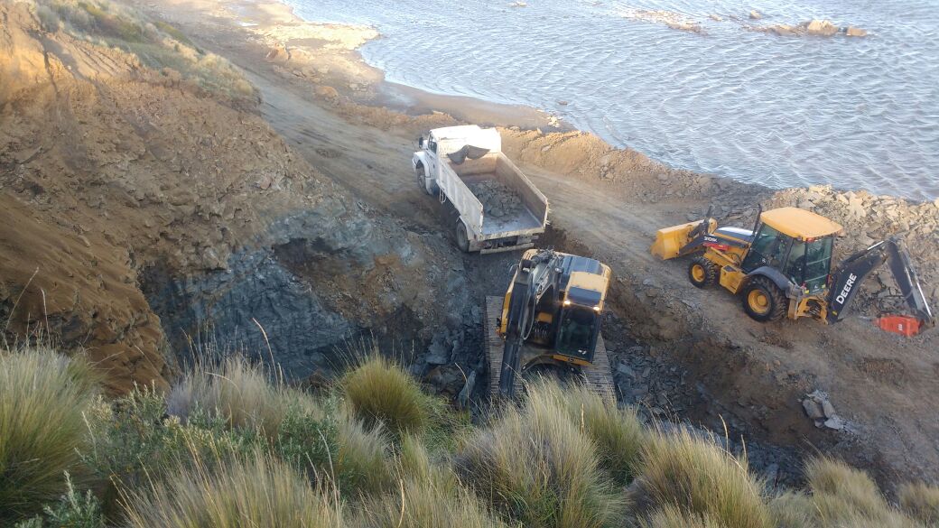  AVANZAN LAS OBRAS EN LA COSTA DEL RÍO GRANDE PARA LA CONSTRUCCIÓN DE LA TOMA DE LA NUEVA PLANTA POTABILIZADORA DE AGUA