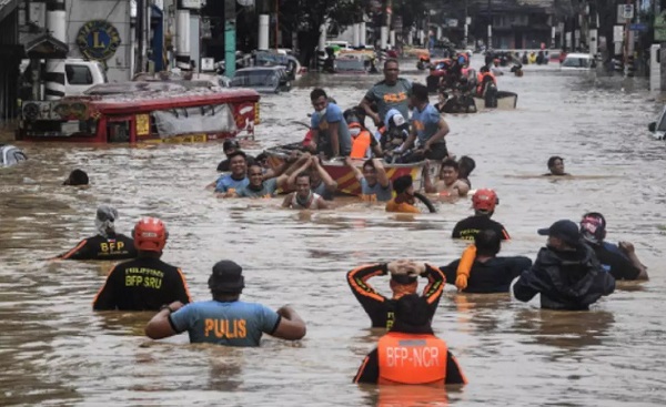 Tragedia en Filipinas: asciende la cantidad de muertos por la tormenta tropical Megi Los últimos reportes hablan de al menos 167 víctimas fatales. Hay más de 100 desaparecidos y con el correr de las horas se complica el trabajo de los rescatistas.