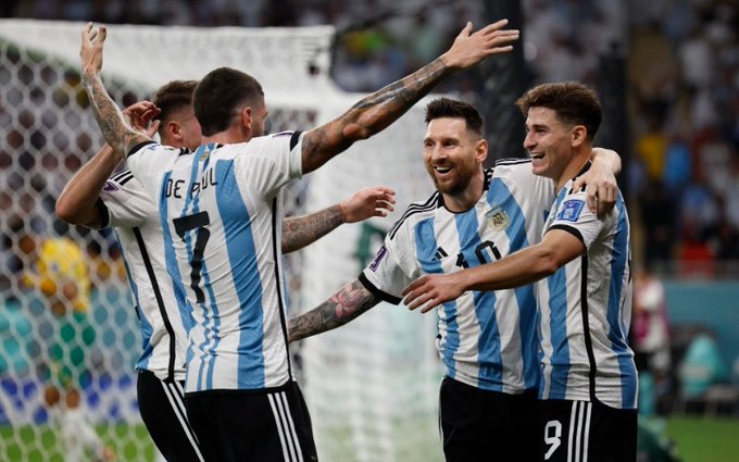 Argentina venció a Australia y avanzó a los cuartos de final