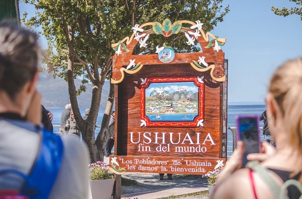 Ushuaia recibió 420 vuelos y 121 Cruceros durante el mes de Enero