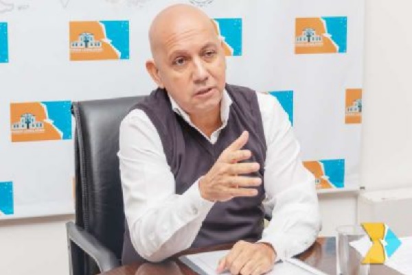 El legislador Pablo Villegas cargó contra la reforma constitucional impulsada por el gobernador Gustavo Melella