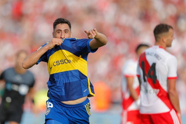 Miguel Merentiel, la gran figura de la tarde, metió dos goles.. Imagen: AFP
