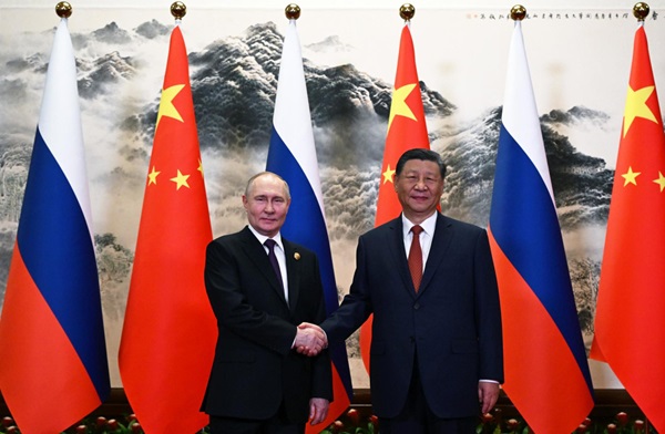 Vladimir Putin y Xi Jinping. Foto: EFE