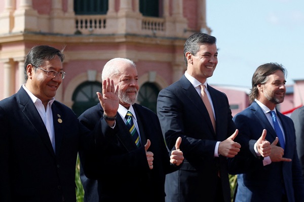 Presidentes en la cumbre del Mercosur en Asunción, Paraguay. Foto: Reuters.