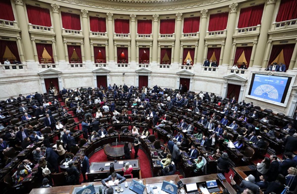 La oposición pedirá sesionar el 9 de octubre para revertir el veto de Milei a los fondos de las universidades