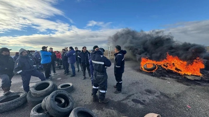 Foto boca de pozo Paro Total Petrolero Privados