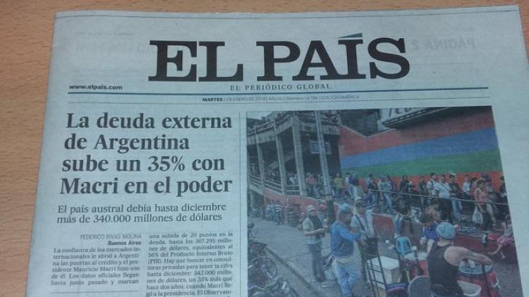 Diario el País de España su titular le recuerda a Macri que en su gestión se endeudo mas