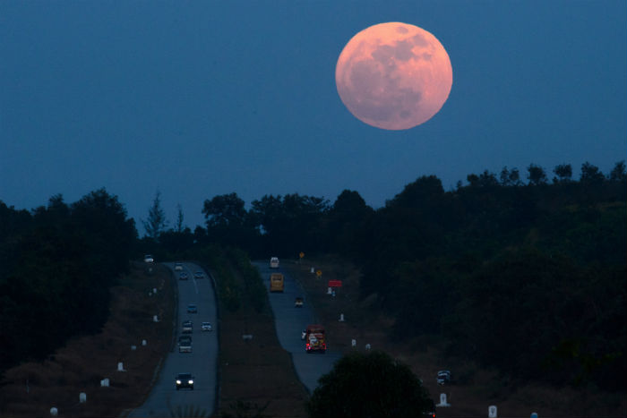  La Luna llena podrá observarse hasta un 7% más grande que una Luna llena 