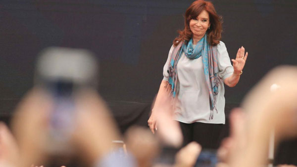 Cristina Kirchner convocó a los evangelistas para que armen el peronismo celeste.Gentileza Letra 