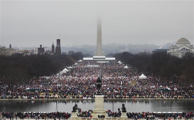 La marcha cubrió ayer el corazón de la capital con manifestantes que llegaron de distintos estados del país. Foto: Chang Lee/NYT